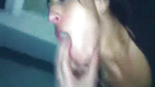 Vidéo Incroyable jeune fille corps sex maman arabe parfait sur webcam 2