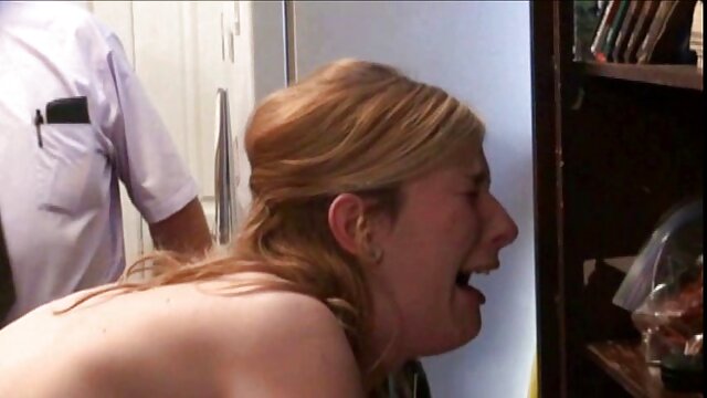 Vidéo InnocentHigh- Hot écolière baisée par fille arabe poilue un professeur effrayant