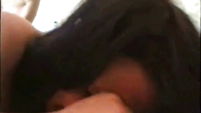 Vidéo Heather Deep se fait baiser publiquement et se prend baiser une fille arabe une gorge profonde