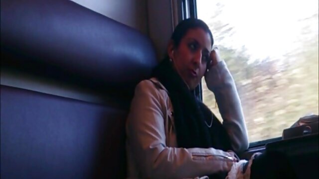 Vidéo Bonne fête porno arabe fille bi