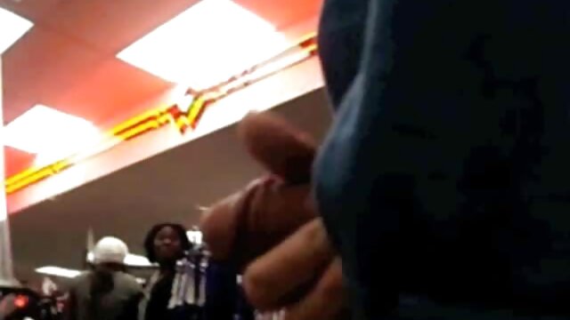 Vidéo Branler les mecs puis se faire baiser par sexe maman arab eux dans un t