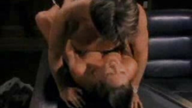 Vidéo Une mature soumise se fait traiter baiser une fille arabe par une BBC