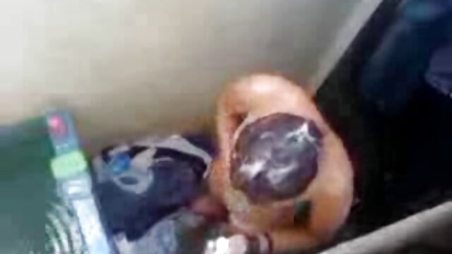 Vidéo Femme salope noire et sex maman arabe blanche