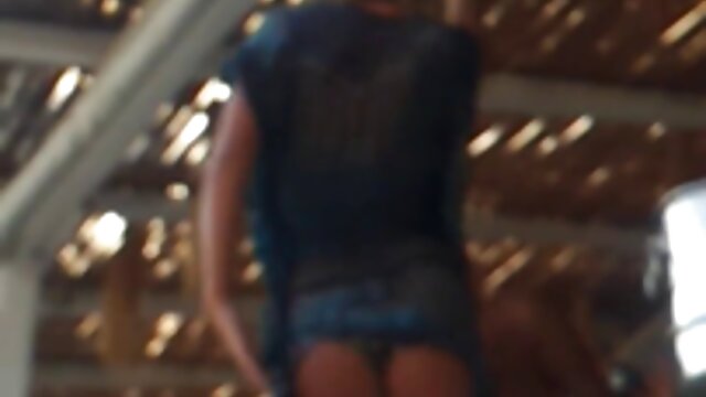 Vidéo Jasmine et Mya Diamond avec des séances de gode humide video sex fille arabe