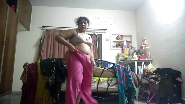 Vidéo Les adolescents ont sex mere arab leur première expérience lesbienne