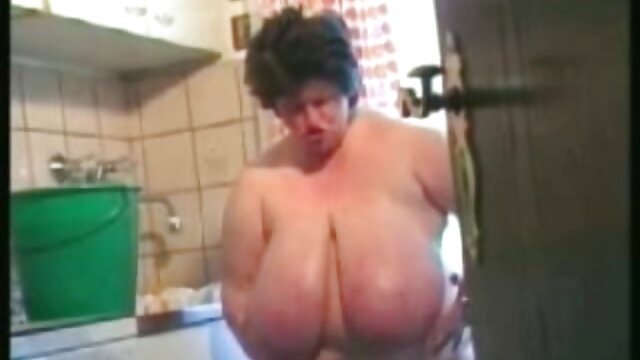 Vidéo Heidi das sex arab jeune fille luder von der Alm 1